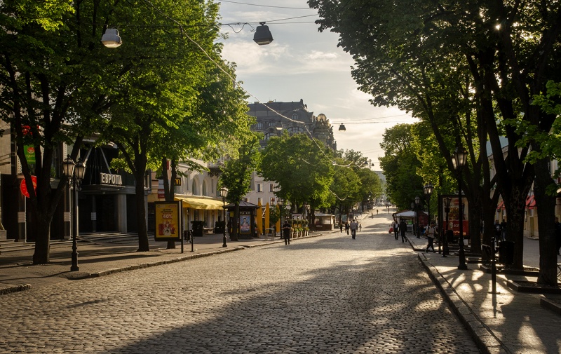&quot;Путину люди не нужны&quot;. Как война изменила Одессу и чем живет город у моря