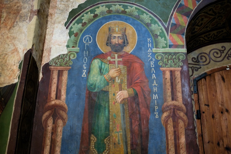 &quot;Пекло для чоловіків, рай для жінок&quot;: Що приховує Кирилівська церква в Києві