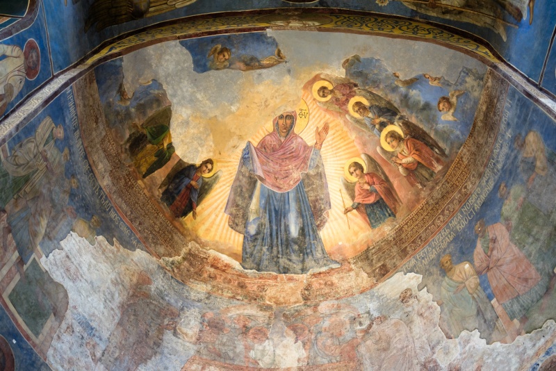 &quot;Пекло для чоловіків, рай для жінок&quot;: Що приховує Кирилівська церква в Києві