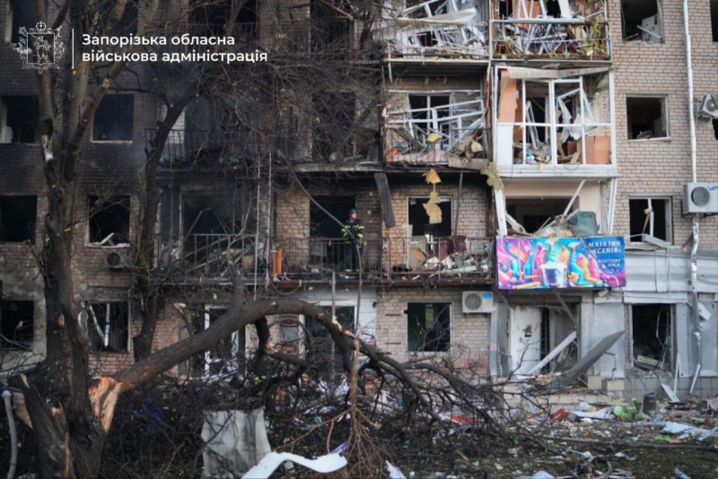 Russia hits residential buildings in Zaporizhzhia: 20+ injured, kids among victims