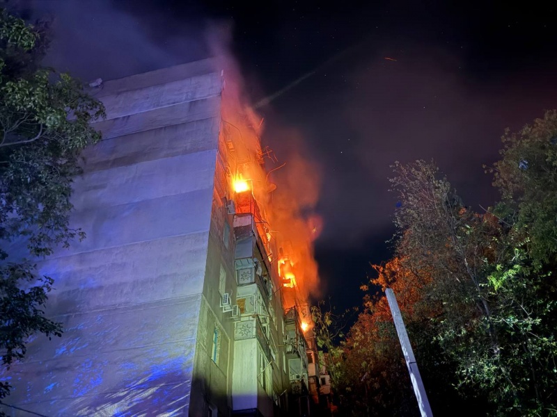 Russian drones target Ukraine's Odesa apartments overnight, killing at least one