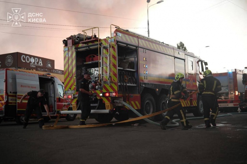 Kyiv attack damages market and several buildings, emergency crews respond