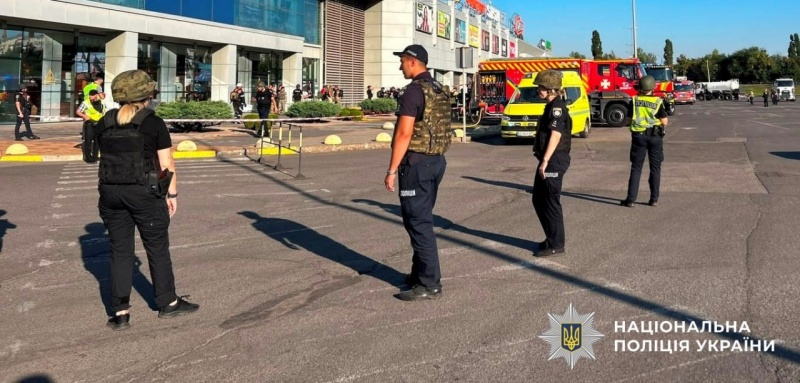 Six killed, over 100 injured: Details emerge of Russia's strike on mall in Zelenskyy's hometown