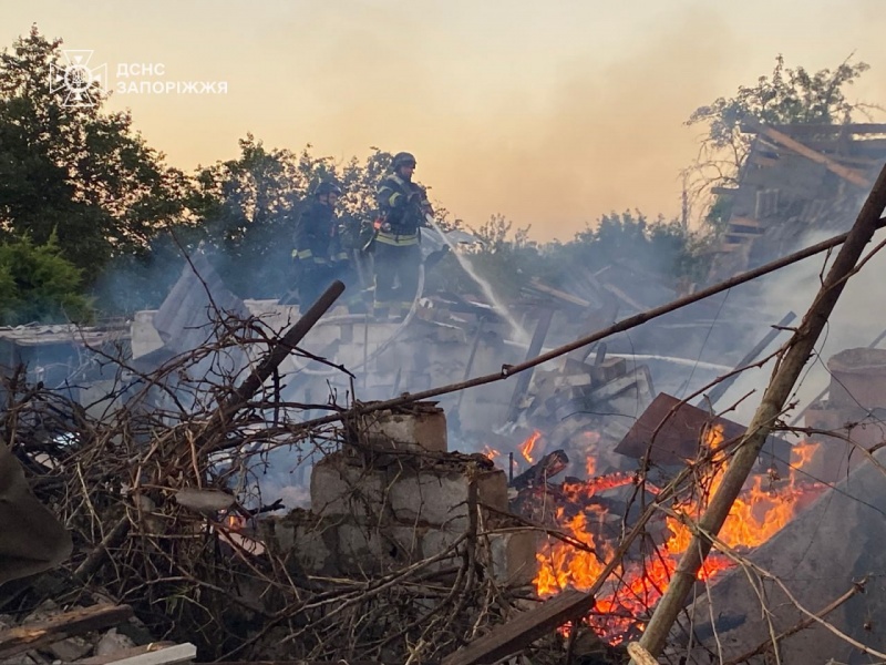 Russia hits residential buildings in Zaporizhzhia: 20+ injured, kids among victims