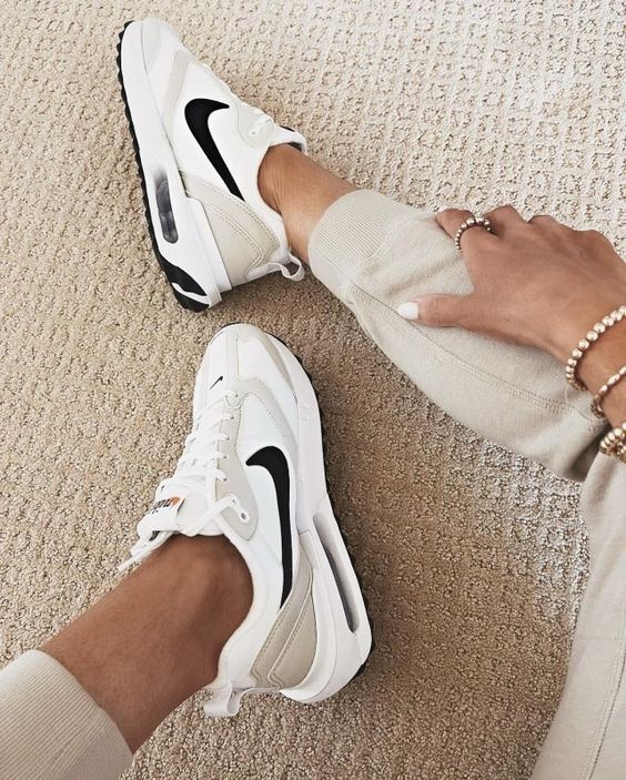 Перестаньте это носить! Стилист показала 5 вещей, которые портят любой образ