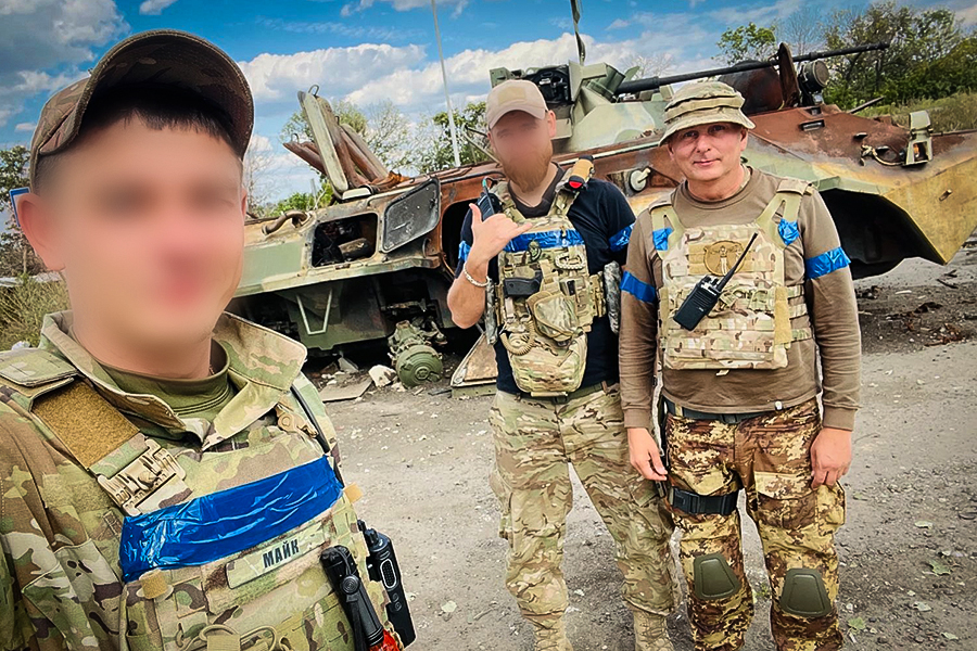 Выжил после 23 ранений и снова учится ходить: героическая история украинского нацгвардейца (фото и видео)