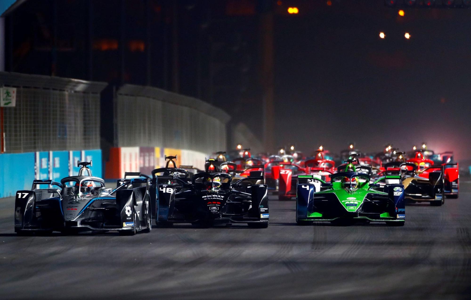 &quot;Сокіл&quot; творить історію, Тухель у погоні за трофеєм, нефутбольне Ель Класіко: анонс вихідних у спорті