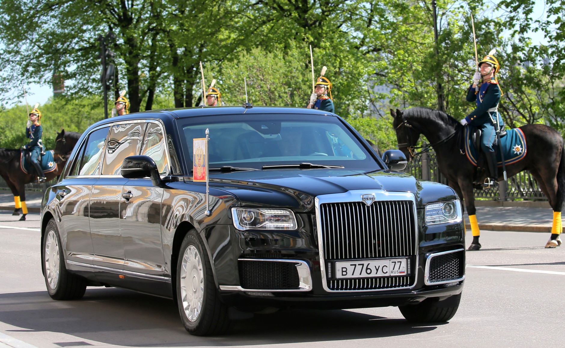 Виробництво улюбленого автомобіля Путіна припинить роботу до кінця року, - ЗМІ