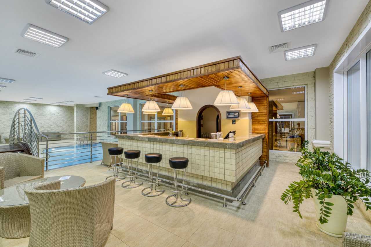 Смотрите, как выглядит элитный отель в Трускавце, где заседают "слуги народа"