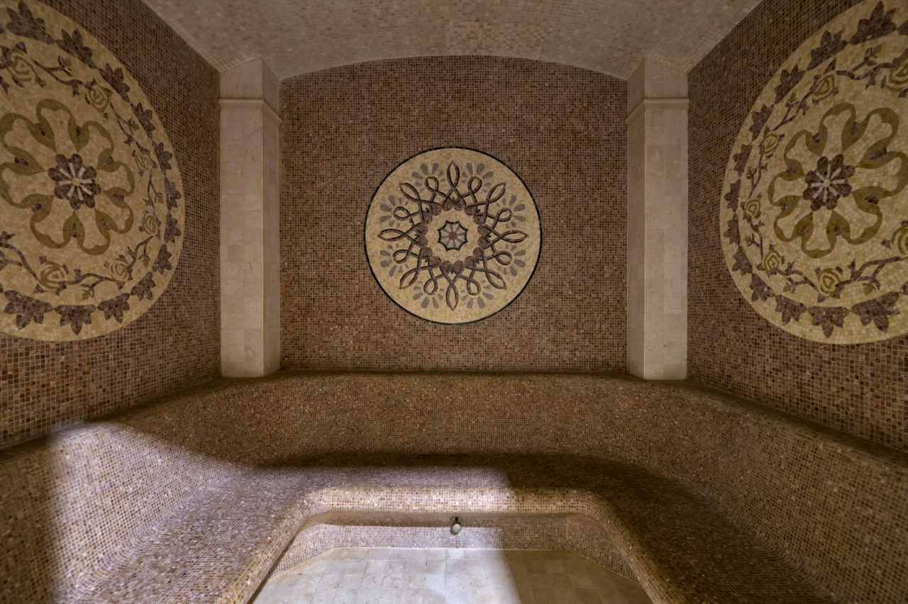 Смотрите, как выглядит элитный отель в Трускавце, где заседают "слуги народа"