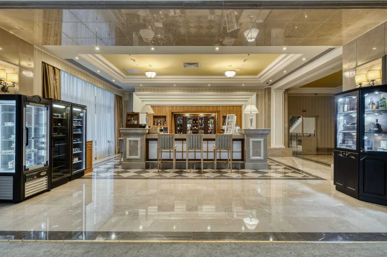 Смотрите, как выглядит элитный отель в Трускавце, где заседают "слуги народа"