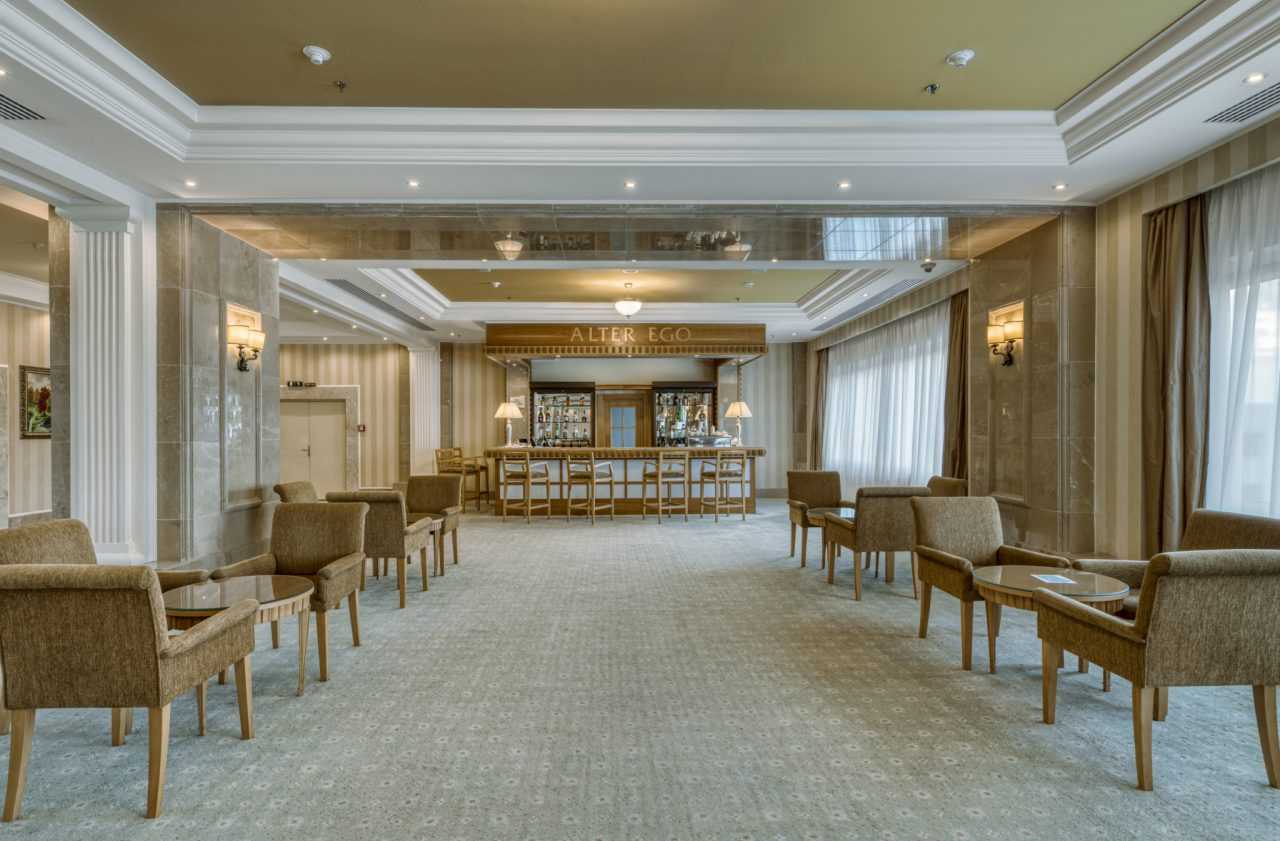 Смотрите, как выглядит элитный отель в Трускавце, где заседают "слуги народа"