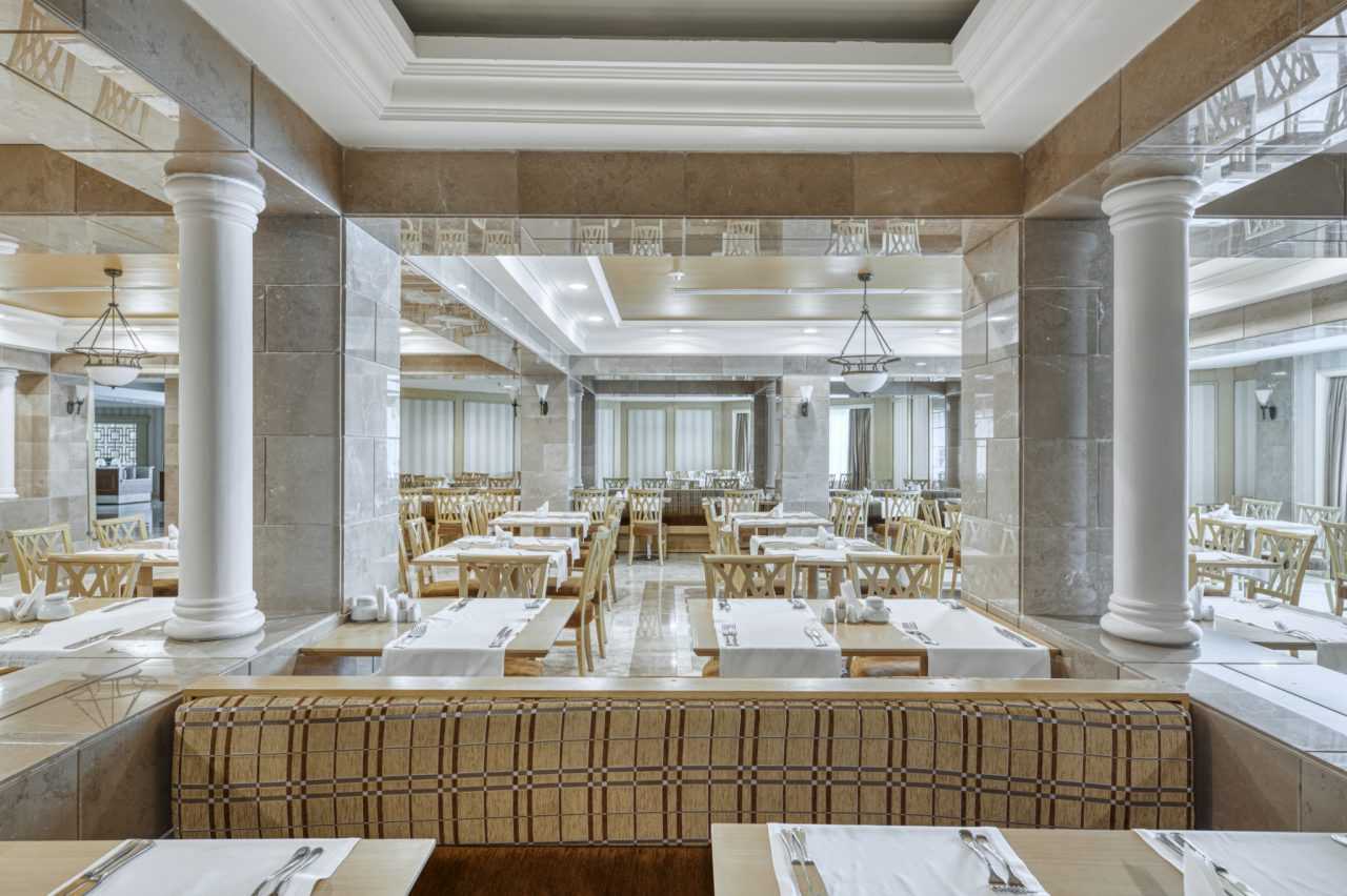 Смотрите, как выглядит элитный отель в Трускавце, где заседают "слуги народа"