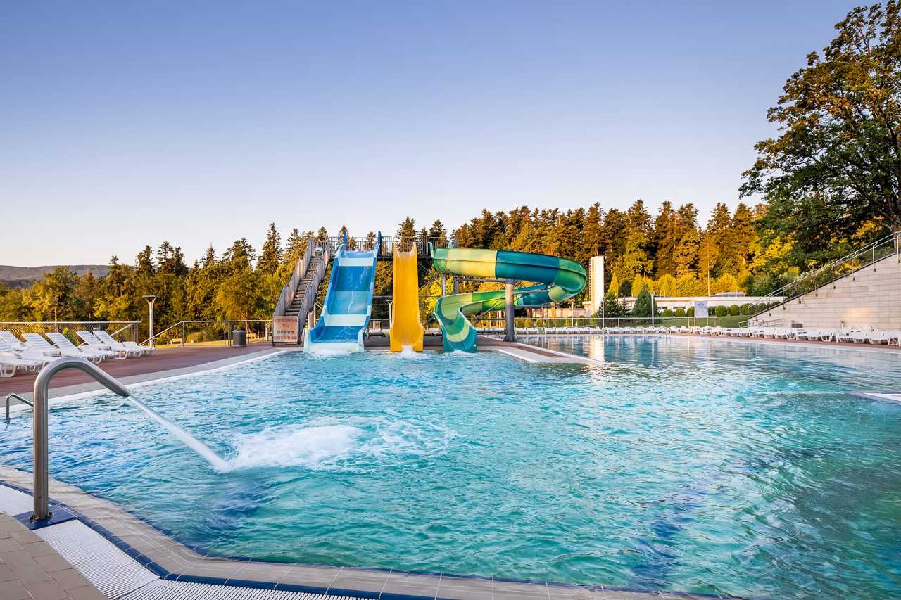 Смотрите, как выглядит элитный отель в Трускавце, где заседают "слуги народа"