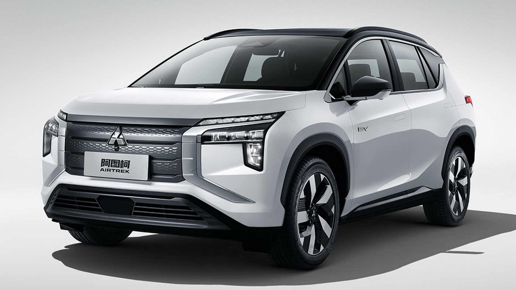 Первый электрический кроссовер Mitsubishi оказался клоном &quot;китайца&quot; марки Aion