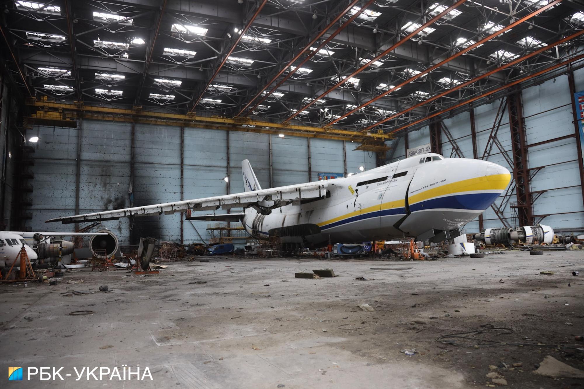 Компенсація за літаки в Гостомелі. Україна хоче отримати російський &quot;Руслан&quot; із Канади