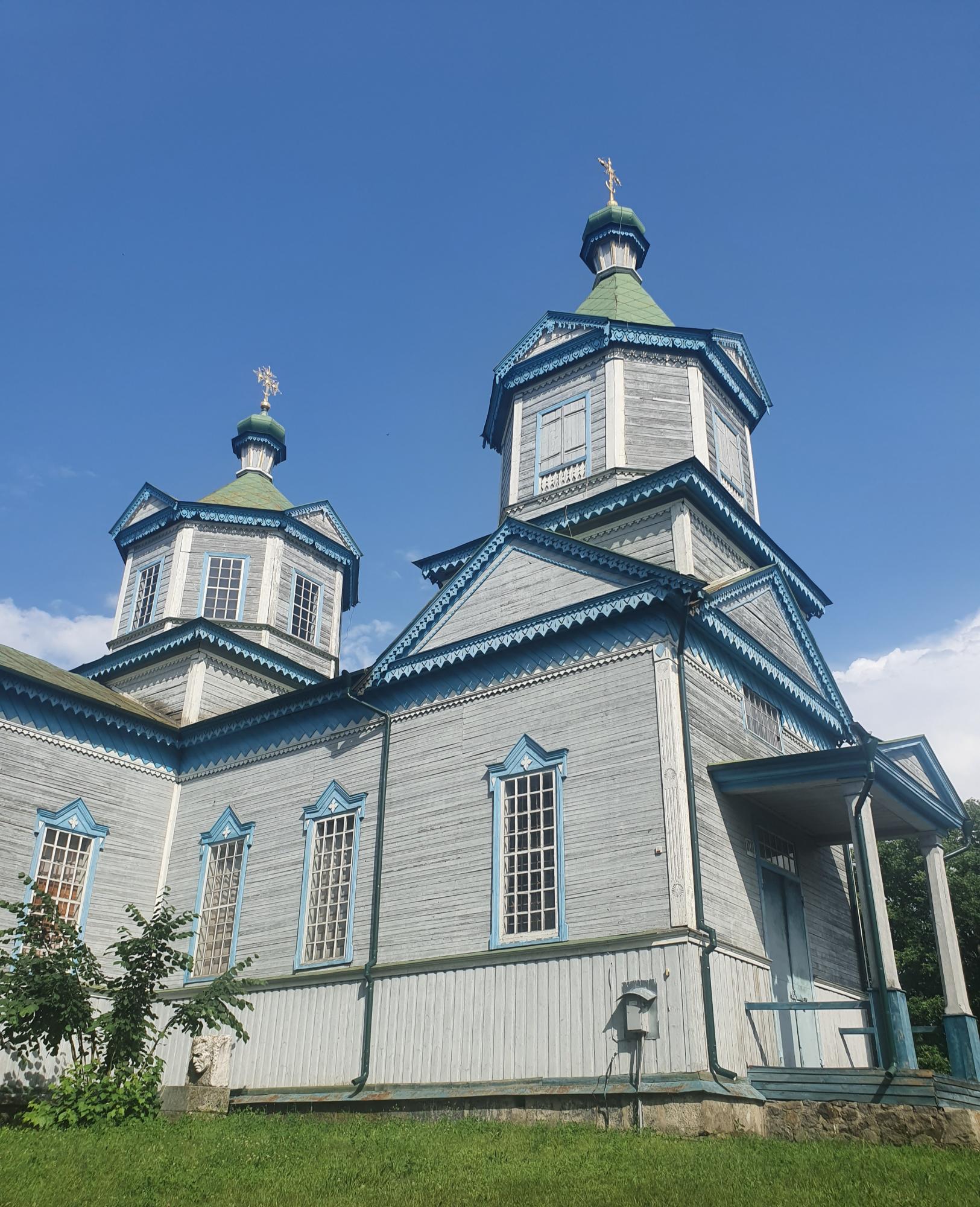 Вместо икон - Гагарин: как выглядит церковь под Киевом, которую &quot;советы&quot; превратили в культ космоса