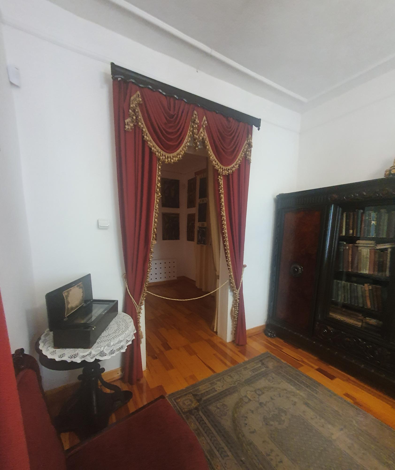 177 лет &quot;Заповіту&quot;: как выглядит дом, в котором Шевченко написал знаменитое стихотворение (фото)