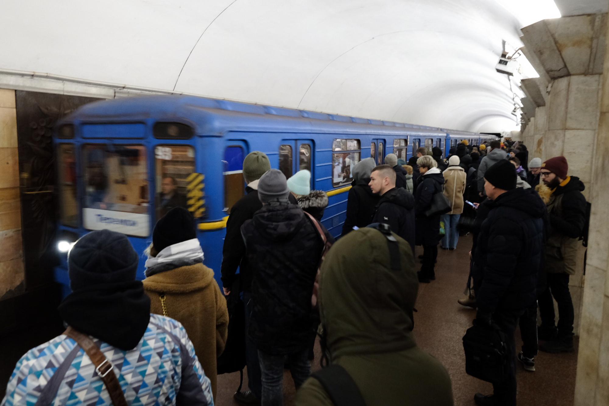 Первые фото со станций метро &quot;Крещатик&quot; и &quot;Майдан Независимости&quot;, которые снова работают