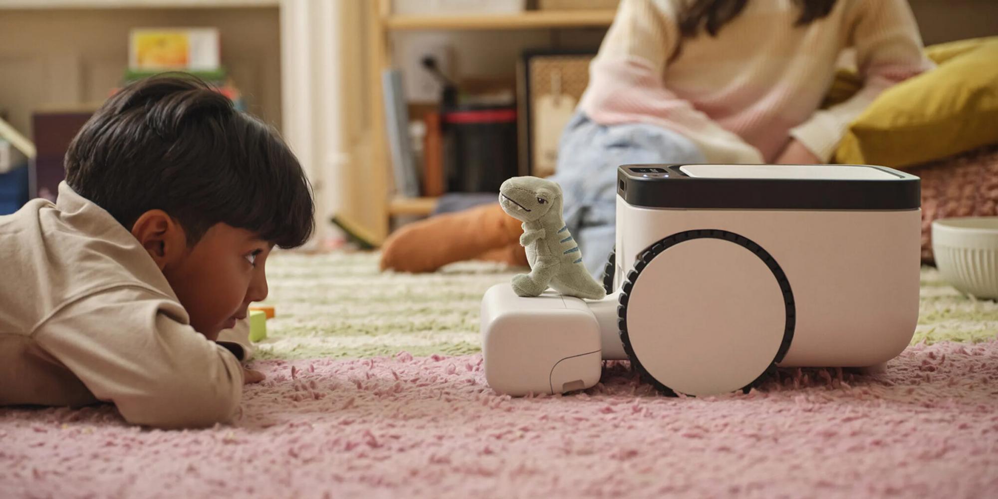 Former Google engineers presented robot vacuum cleaner completely different from others - Photo