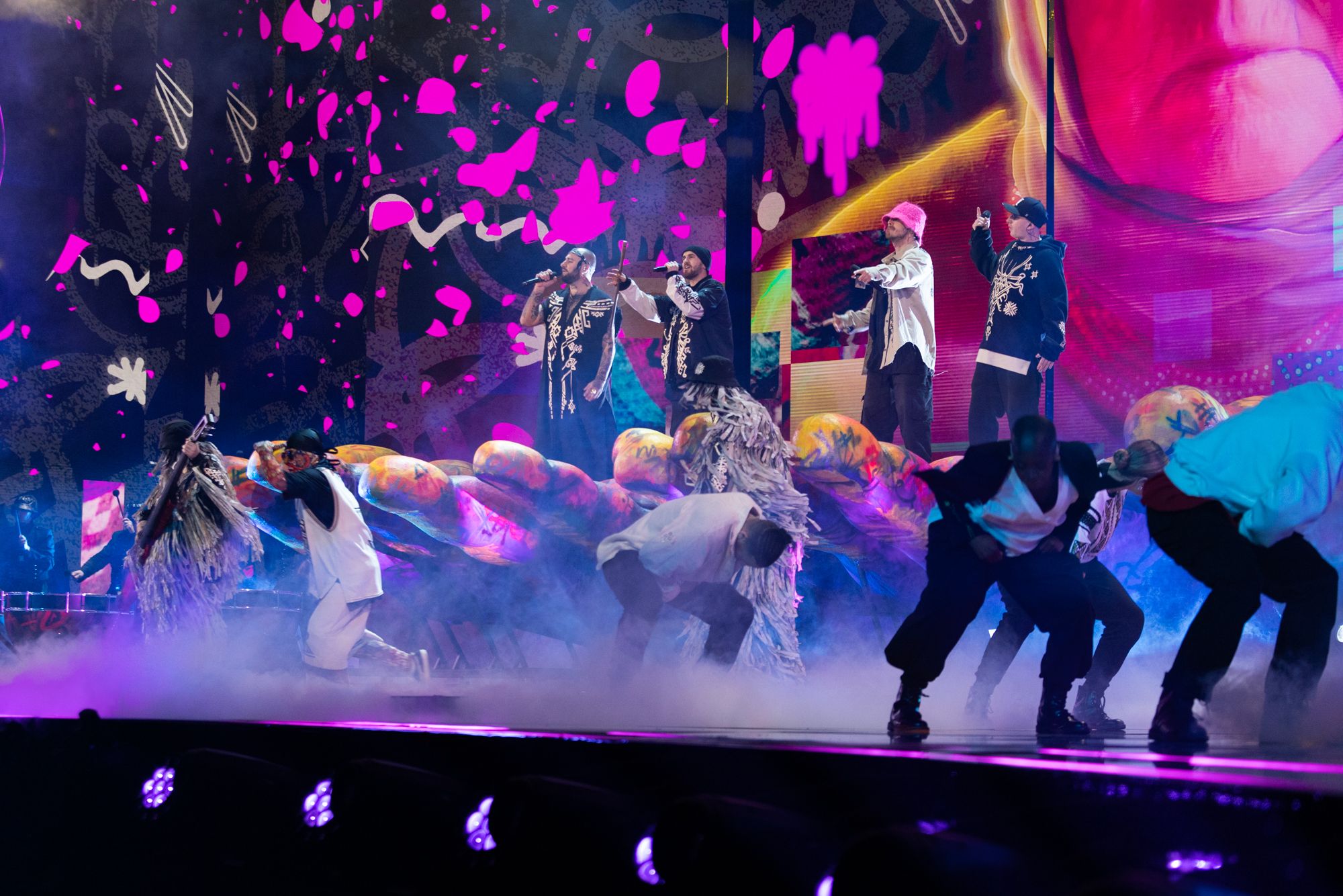 Мир по-прежнему обсуждает впечатляющие костюмы Kalush Orchestra, в которых украинцы &quot;порвали&quot; сцену Евровидения 2023 (фото)