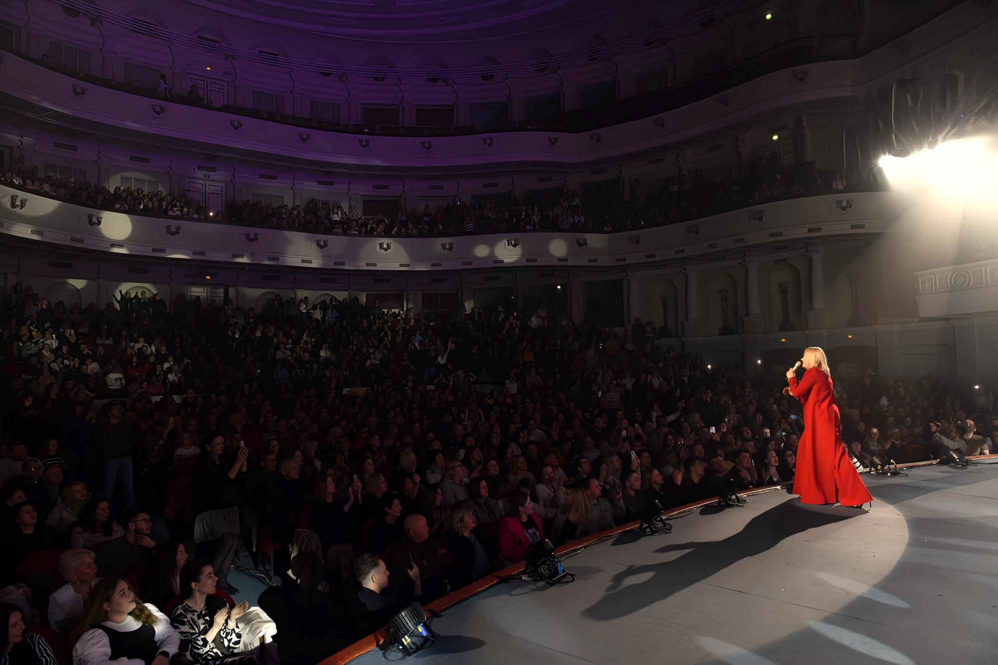 Певица Наталья Бучинская: То, что можно было назвать украинским шоу-бизнесом, долго меня не принимало