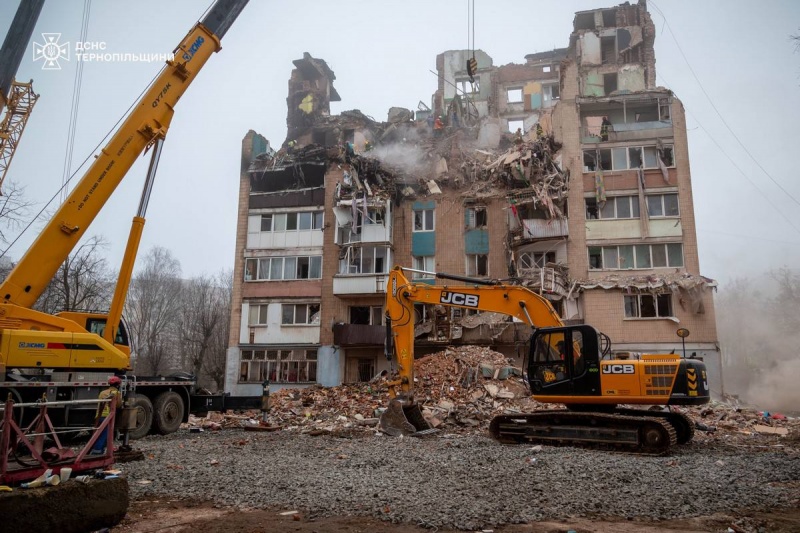 Russian strike on Ternopil: 14 people remain unaccounted for