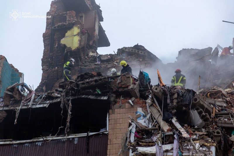 Russian strike on Ternopil: 14 people remain unaccounted for