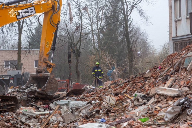 Russian strike on Ternopil: 14 people remain unaccounted for