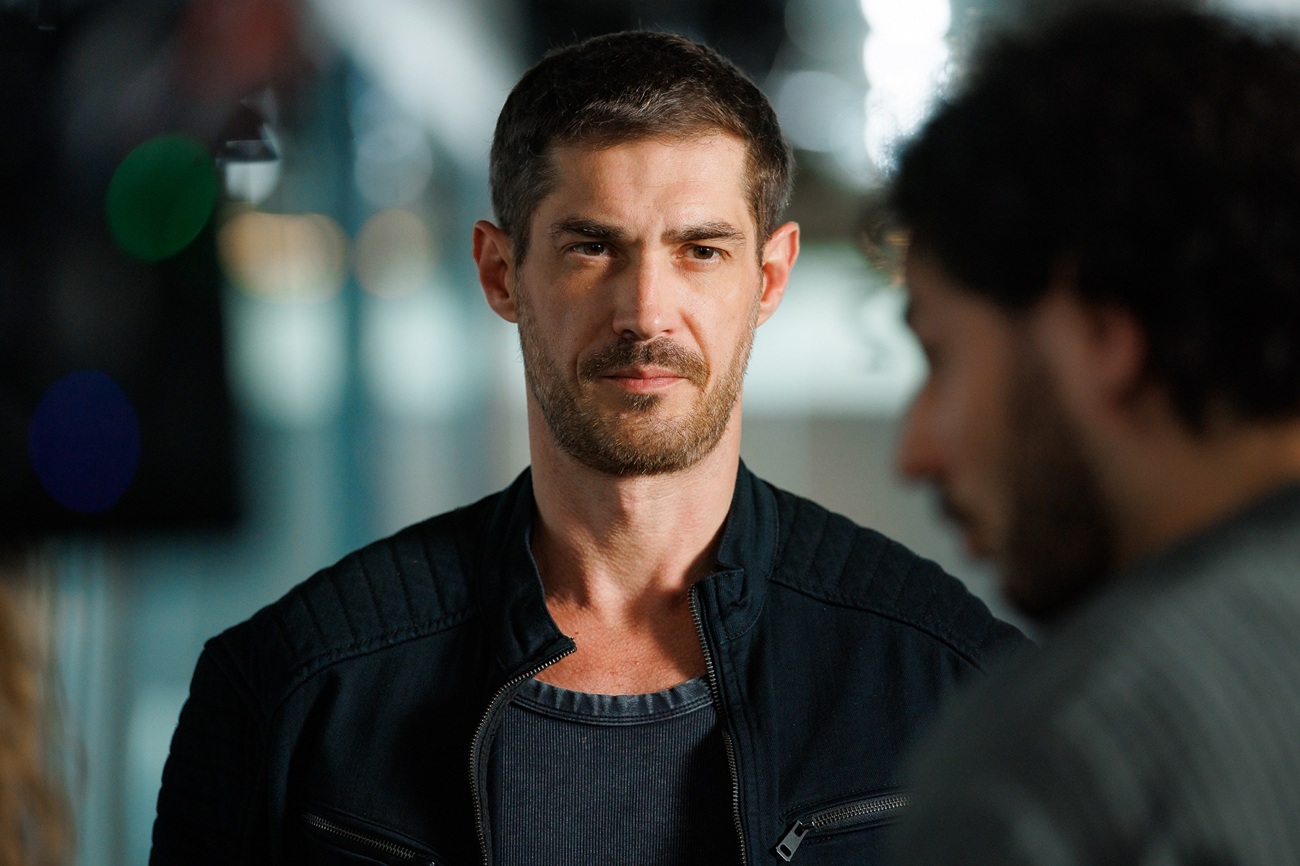 Ветеран, хакер и властная руководительница: чем впечатляют герои "Справи НБР" со Стрельниковым