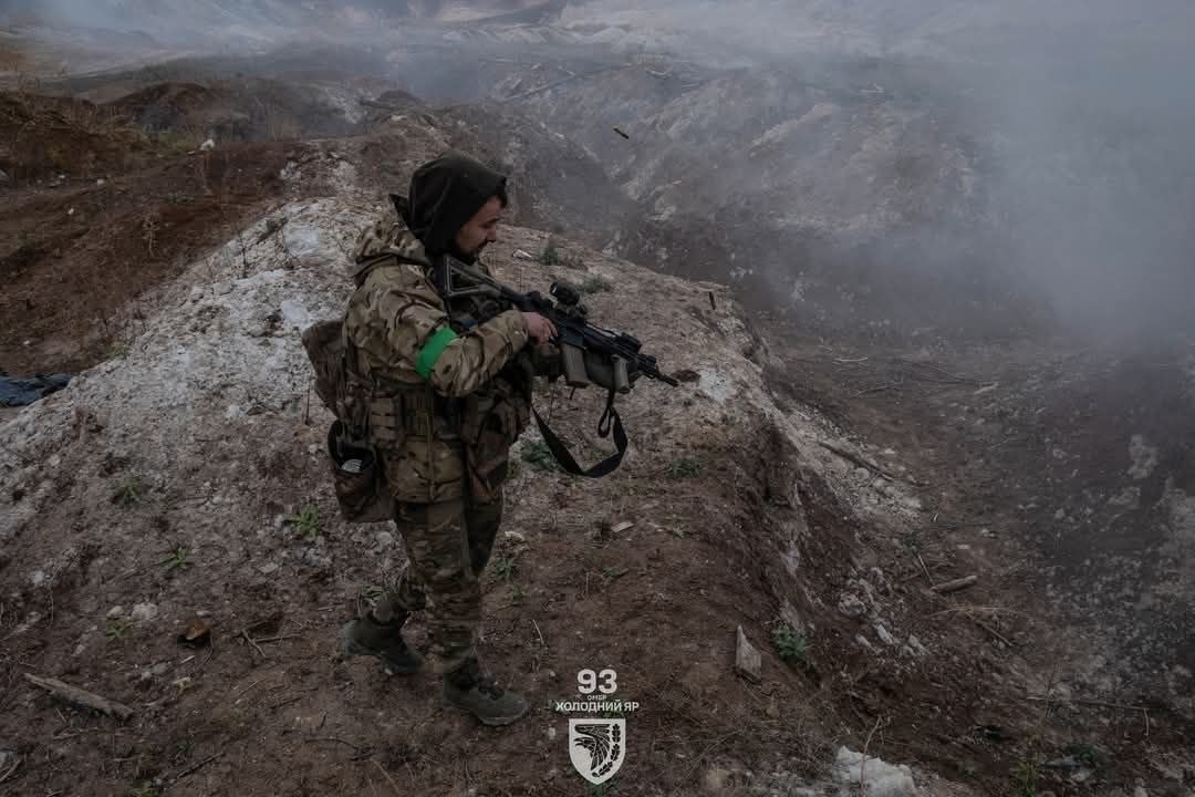 "Всі ми зустрінемось на фронті": історії захисників, для яких війна стала частиною життя
