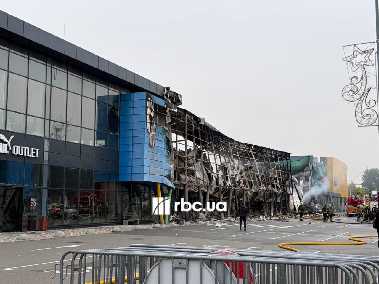 Який вигляд мають Retail Park, "Епіцентр" та "Ашан" на Почайній в Києві після атаки: фото, відео