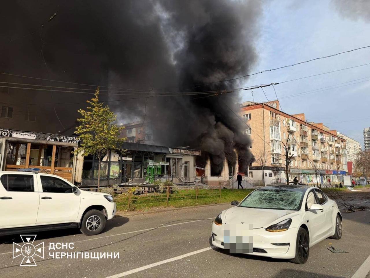 Russia strikes Dnipro train platform, kills two teenage girls in Chernihiv: Aftermath revealed