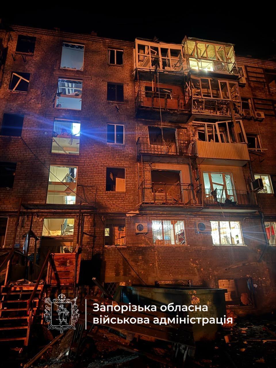 РФ атакувала ракетами Кривий Ріг і Запоріжжя: пошкоджені будинки та підприємство