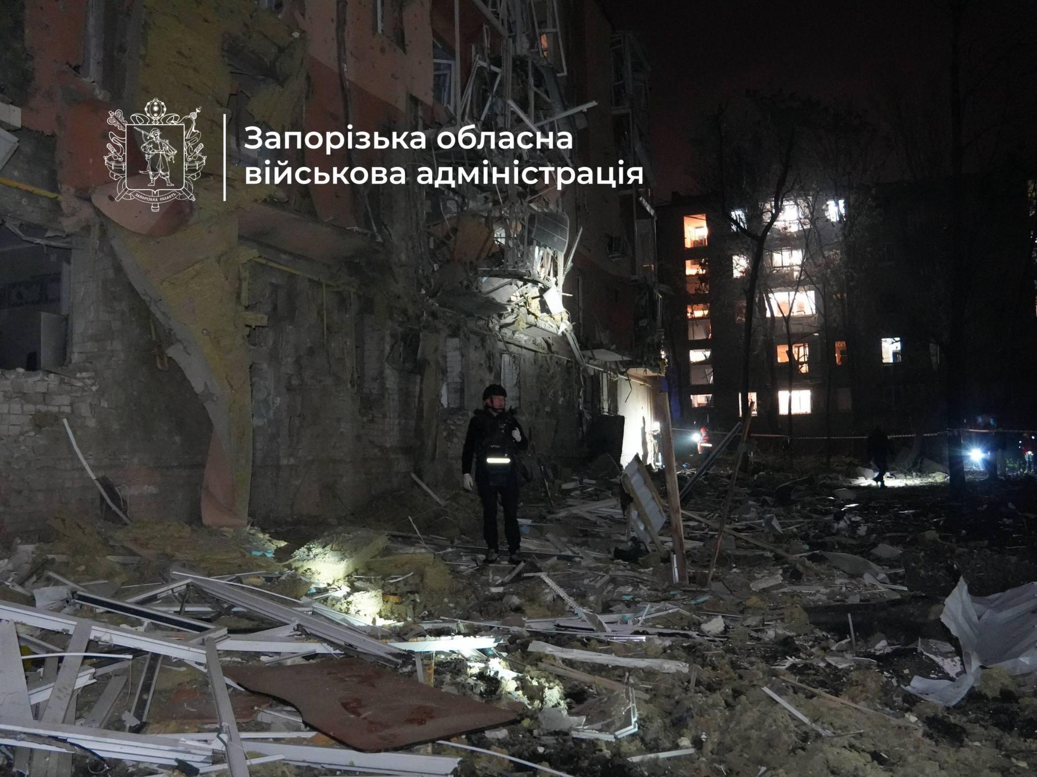 РФ атакувала ракетами Кривий Ріг і Запоріжжя: пошкоджені будинки та підприємство