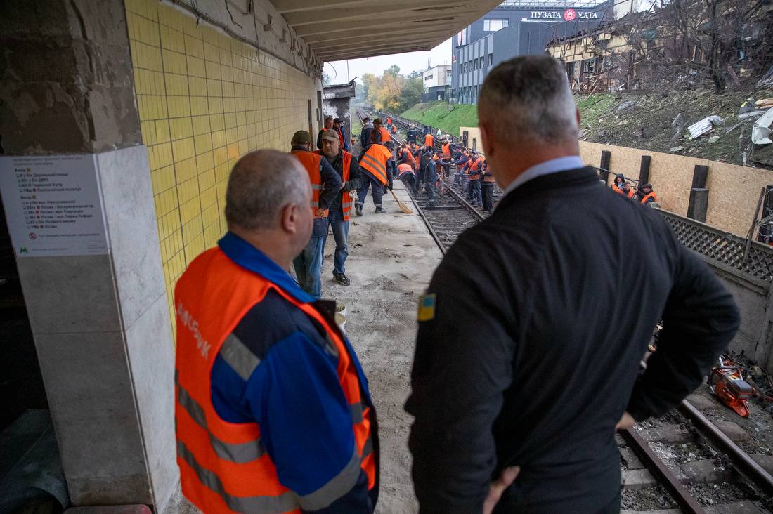 Обстріл станції "Чернігівська": коли запрацює метро та який ще транспорт запустили
