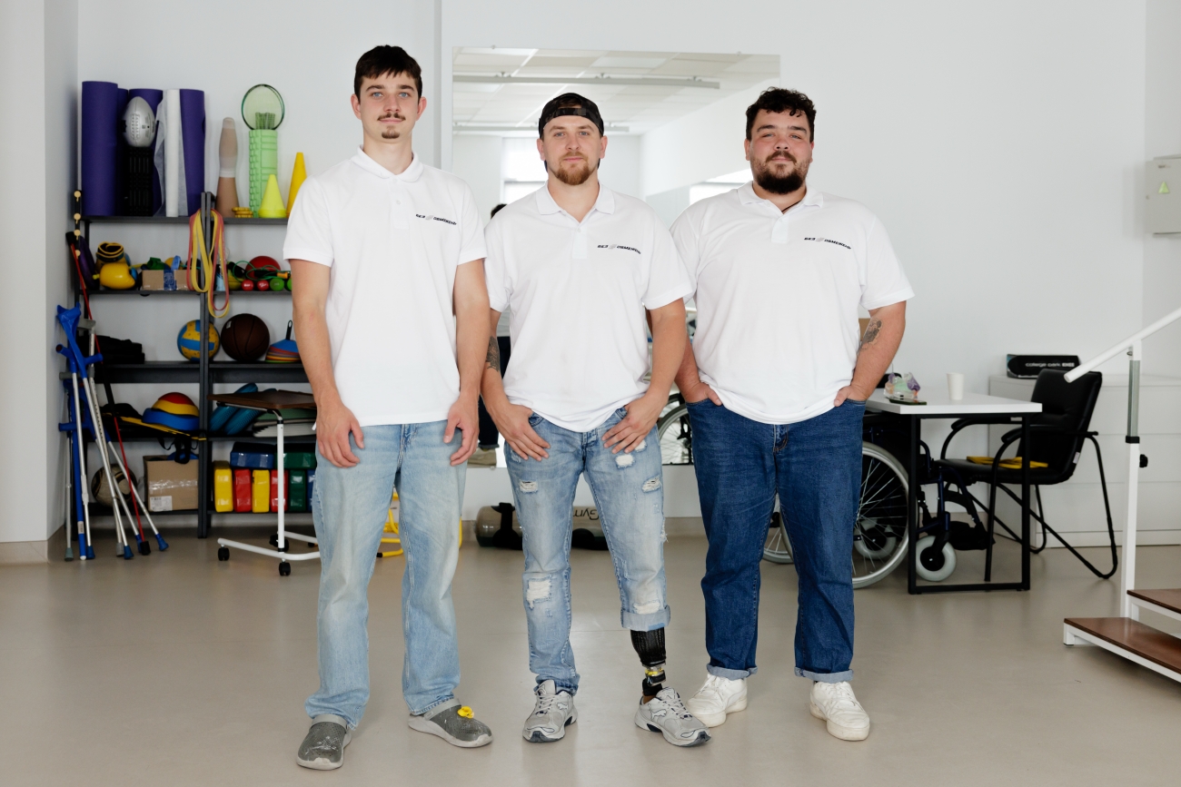 "Коли вперше став на протез, біль минув": як в Україні відновлюються після ампутації