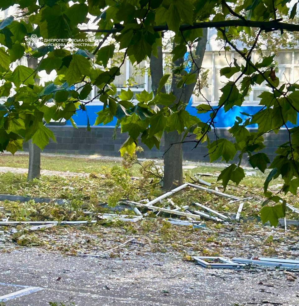 Росія атакувала приміщення компанії зв’язку у Дніпрі (фото)