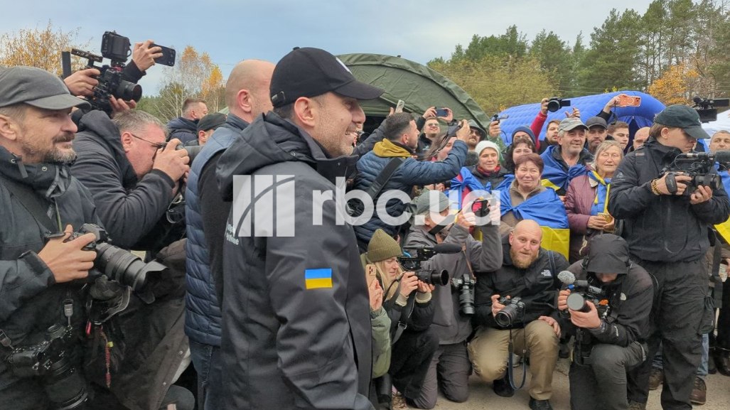 Евакуйовані мешканці Олешок вже в Україні: репортаж (фото, відео)