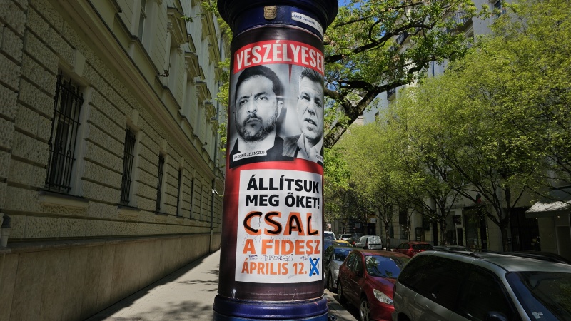 Зеленский на каждом шагу: как Орбан использует Украину в агитации. Репортаж из Будапешта