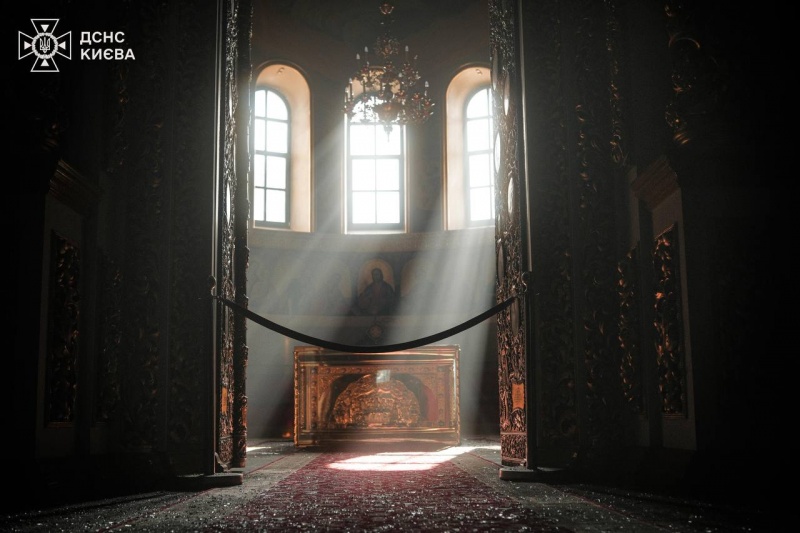 Russia strikes Kyiv cultural heritage site Mystetskyi Arsenal, fire reported