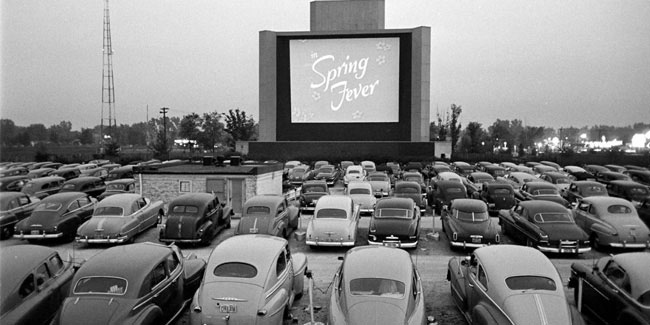 Історія першого кінотеатру просто неба: чому автор цієї розваги не став мільйонером