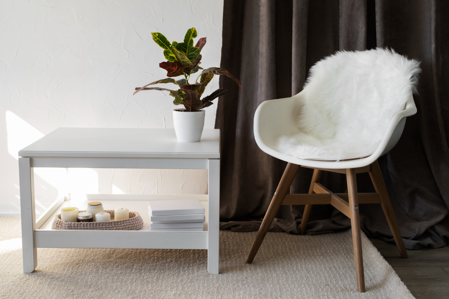 Більше світла: 5 способів зробити темну кімнату світлішою