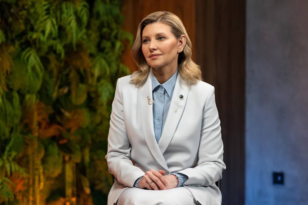 30 лучших образов Елены Зеленской за 2023 год