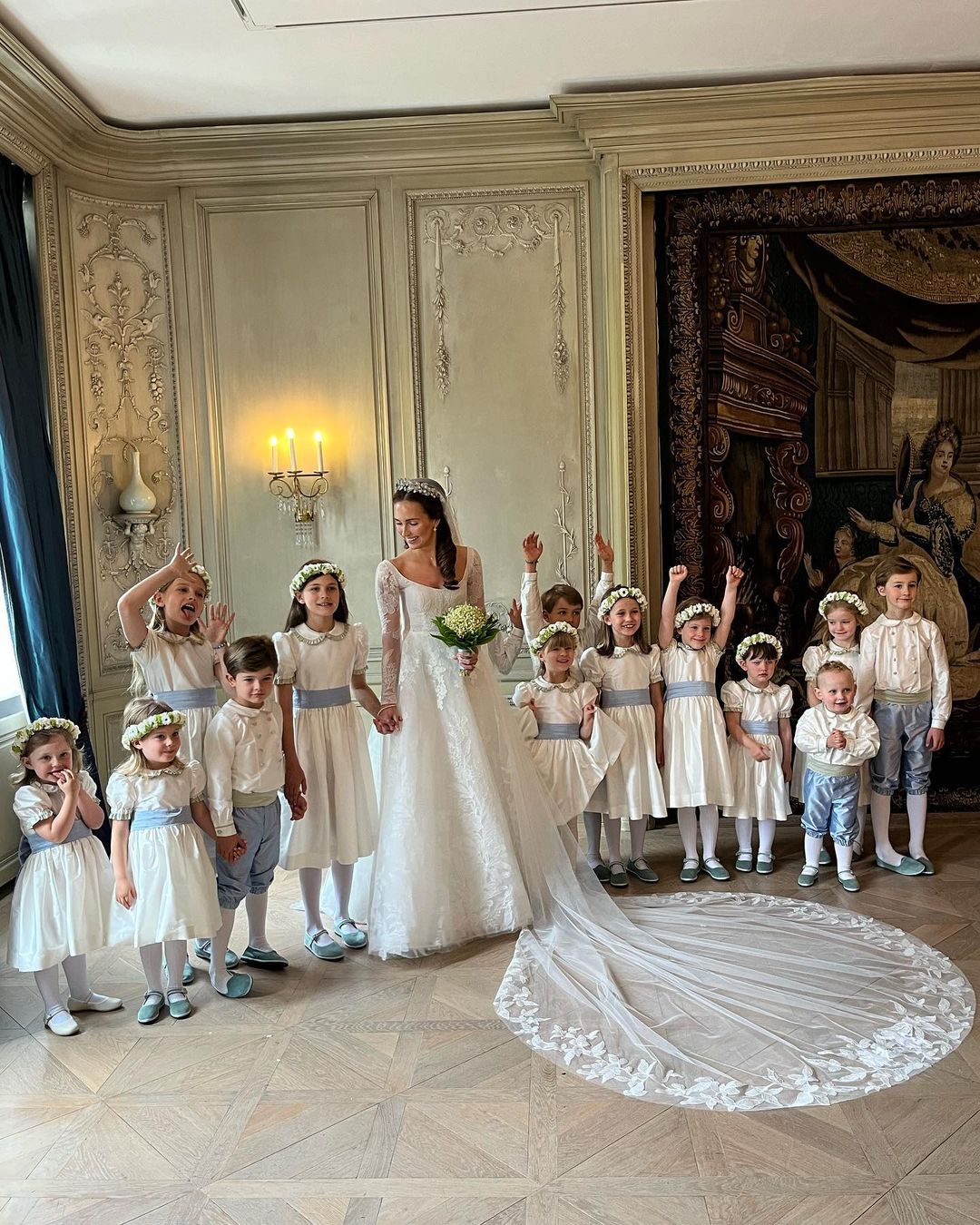 Невеста баварского принца вышла замуж в фате от украинского бренда: трогательные свадебные фото