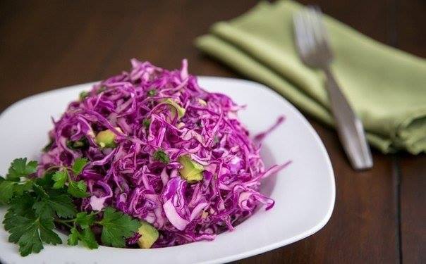 &quot;Вітамінні бомби&quot;: рецепти надзвичайно смачних салатів із сезонних овочів