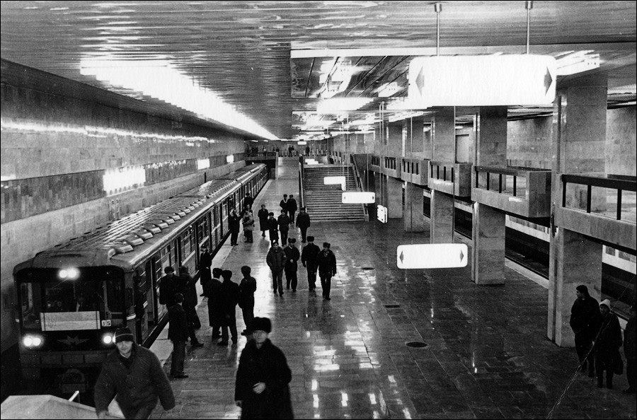 В Киеве выход со станции метро изменили до неузнаваемости: смотрите фото