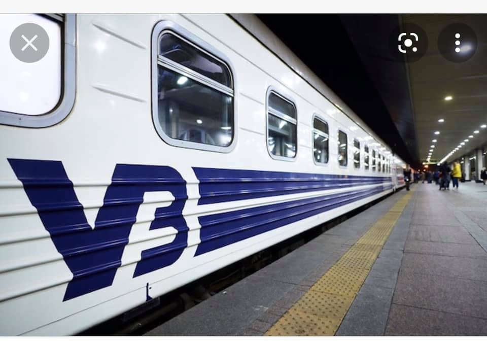 Поезд "Интерсити" разнесли в пух и прах: туалеты, как в "плацкарте"