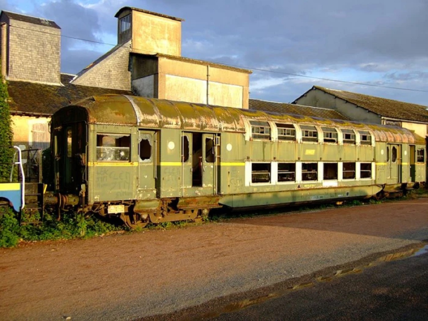 Единственный в Украине: каким был уникальной двухэтажный поезд Львов-Ковель