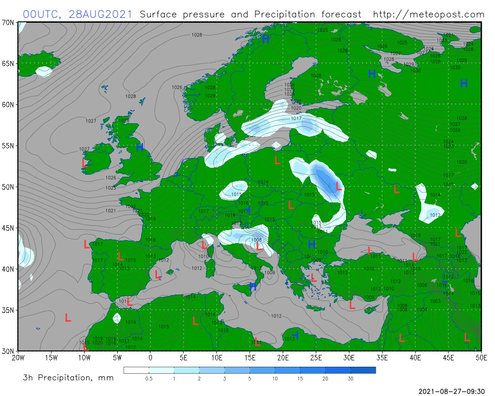 Останні вихідні літа: які області накриє дощами
